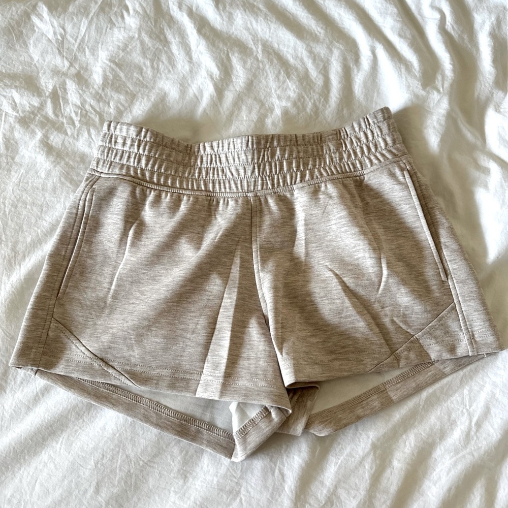 Yogalicious Shorts NEW